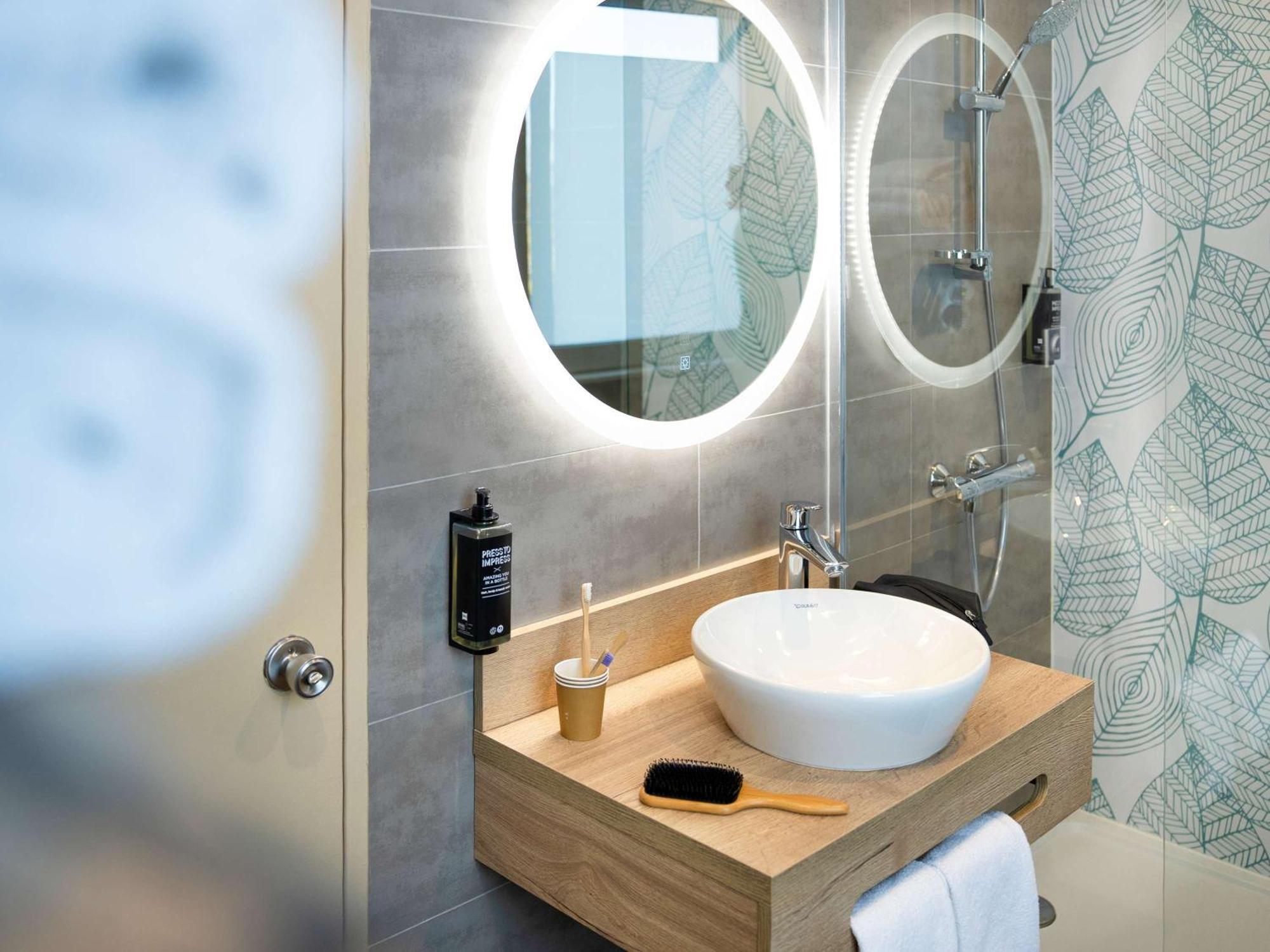 Ibis Styles Chatenay Malabry Paris Sud Exterior foto